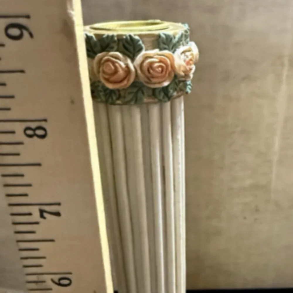 Ornate Vintage 2 Candlesticks Pedestal Column Resin Gold Floral 9